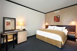 Отель Чайка Гостиничный комплекс Караганда Двухместный номер «Комфорт» с 1 кроватью или 2 отдельными кроватями-1